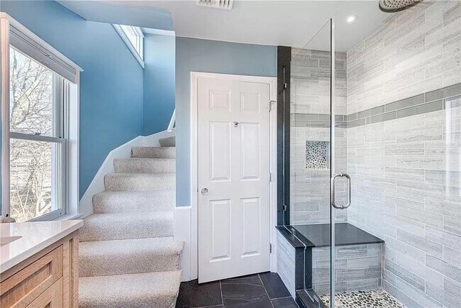 Building Photo - 6 Boss Ct