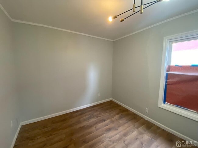 Building Photo - 24 Joyce Kilmer Ave