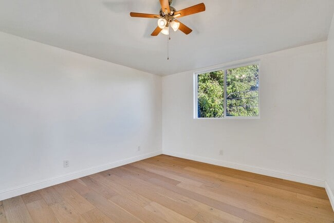 Building Photo - 11338 Barman Ave