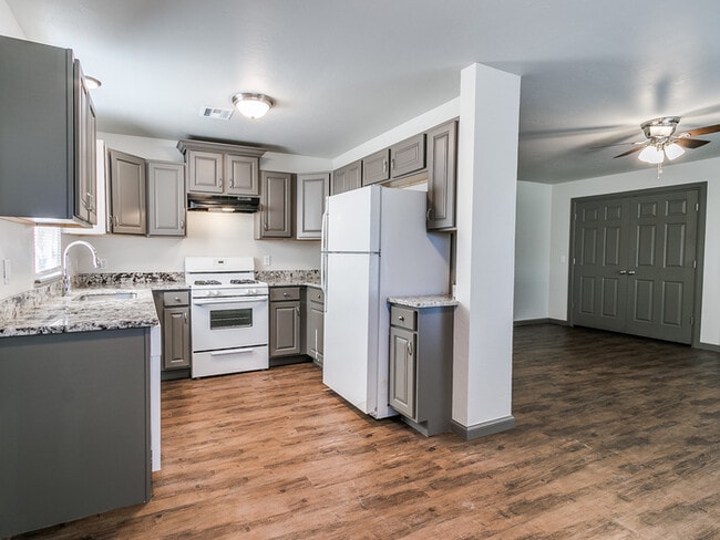 Building Photo - 2416 NW 42nd St