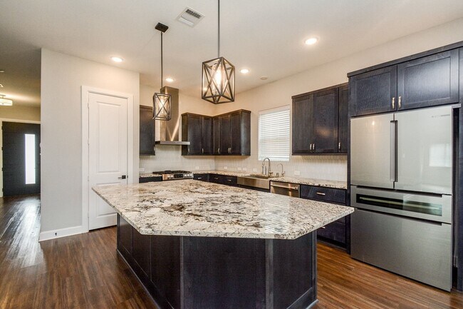 Building Photo - 2902 Tanager Trace