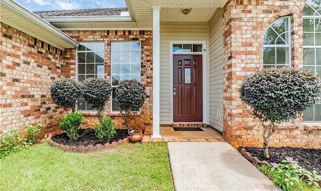 Building Photo - 1375 Selby Phillips Dr