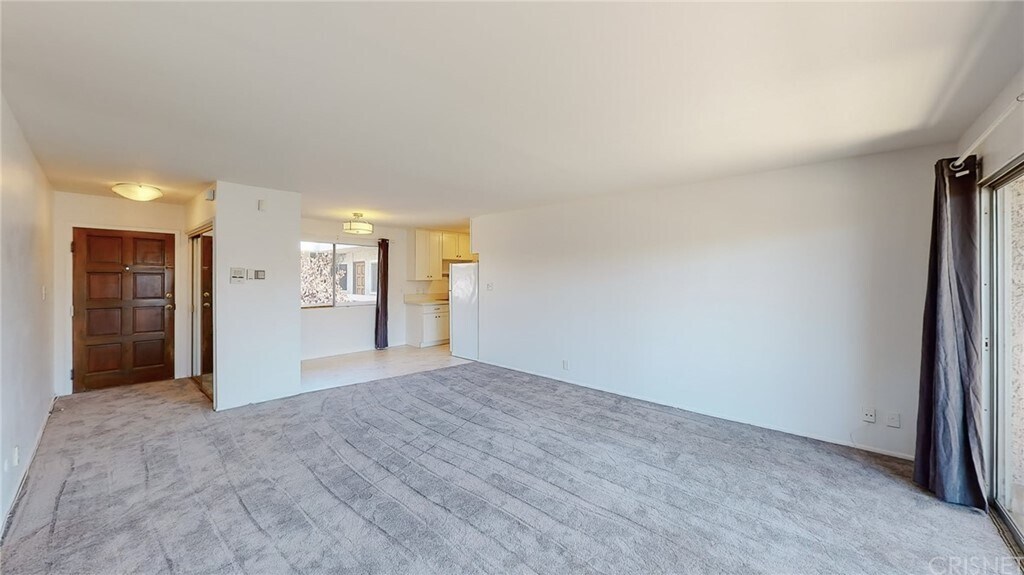 Building Photo - 12157 Moorpark St