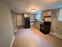 Building Photo - 8 Lilac Ln