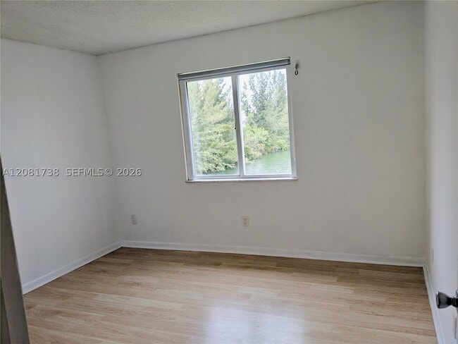 Building Photo - 14820 Naranja Lakes Blvd
