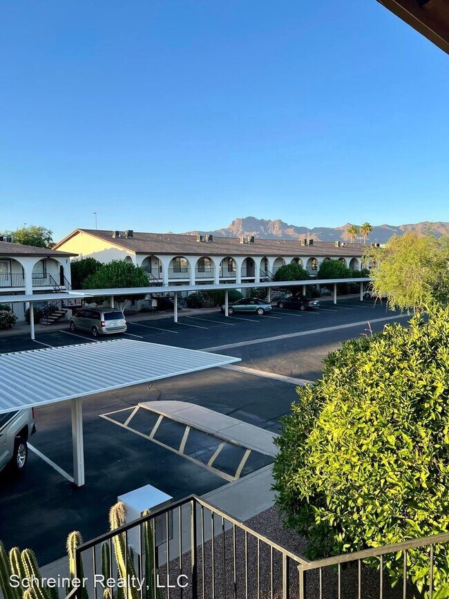 1 br, 1 bath House 3270 S. Goldfield 813 3270 S Goldfield Rd