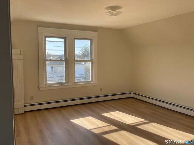 Building Photo - 75 Anderson Ave