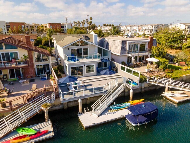 Building Photo - 3810WH - The Hemlock Hideaway | 4 Bed 2.5 ...