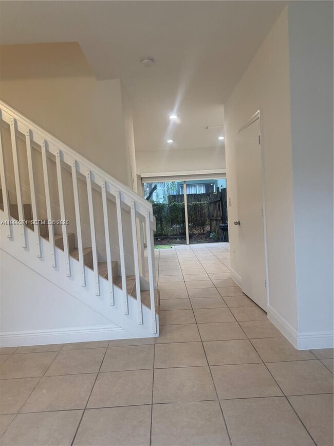 Building Photo - 2953 SE 15th Terrace