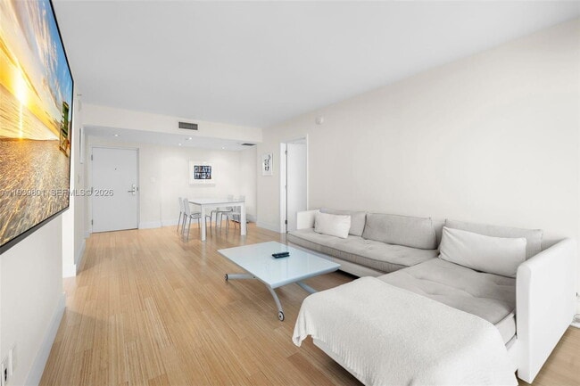 Building Photo - 6801 Collins Ave