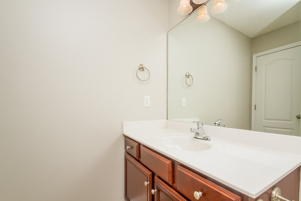 Building Photo - 5054 Betsy Ann Ave