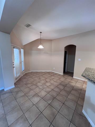 Building Photo - 8205 Fountain Springs Dr
