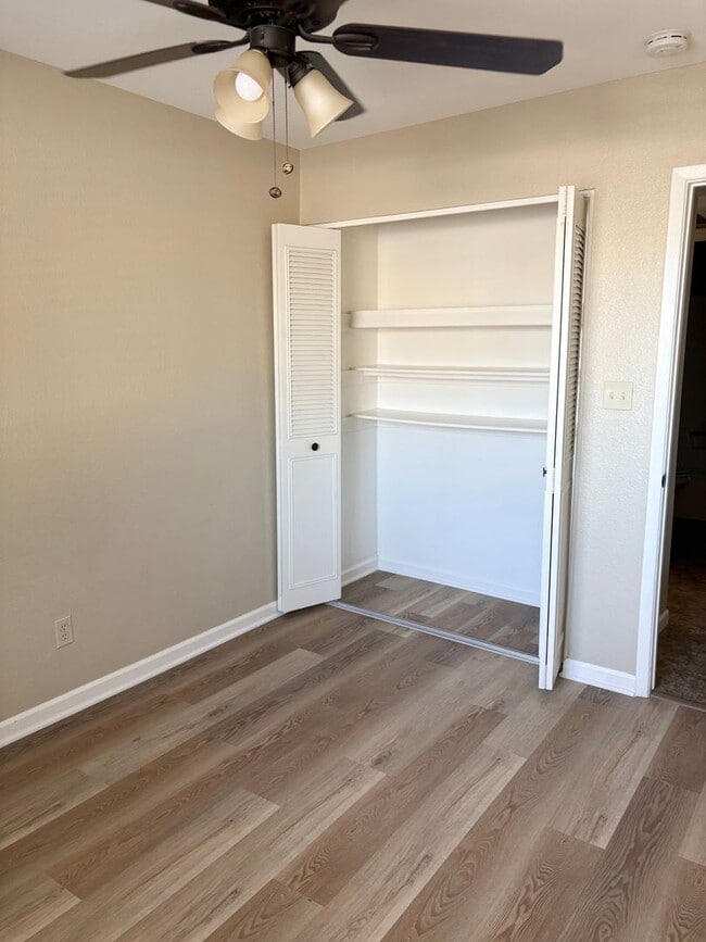 Building Photo - **Excellent 3br/2ba/2garage HOUSE (ELLIOT & DOBSON)