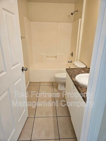 Building Photo - 4511 14th St SW