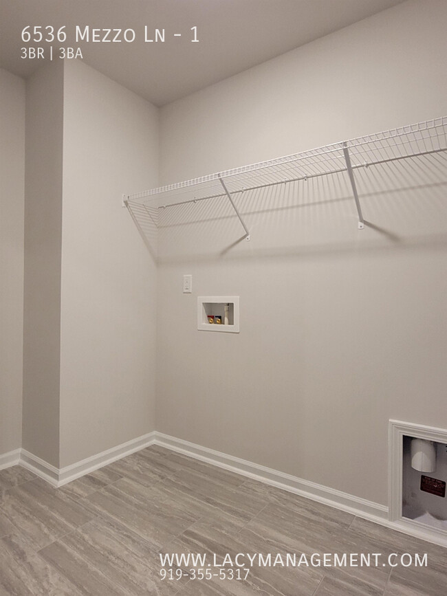 Building Photo - 6536 Mezzo Ln