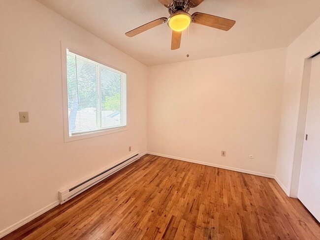 Building Photo - Update 2 Bedroom with Fenced Yard and Water/ Swear & Garbage Paid!