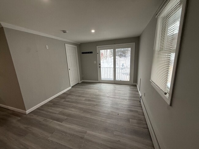 Building Photo - 176 Court St