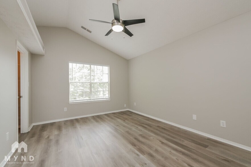 Building Photo - 2933 Riverwalk Cove