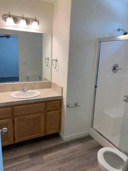 Building Photo - 244 Burrel Dr