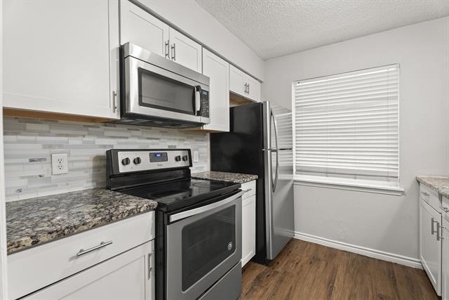 Building Photo - 429 Johnson St