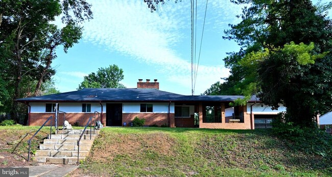 Building Photo - 2509 Eliot Pl