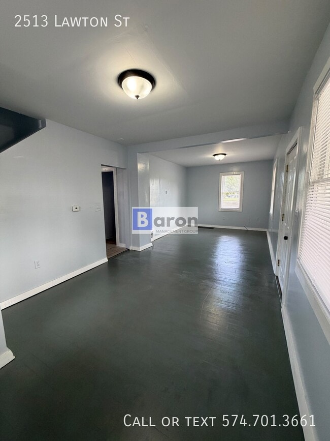 Building Photo - 2513 Lawton St