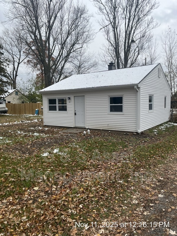 Building Photo - 915 Loa St