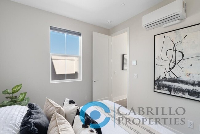 Building Photo - Brand New 1bd/1ba Home w/Private Yard, Central AC, & In Unit Laundry