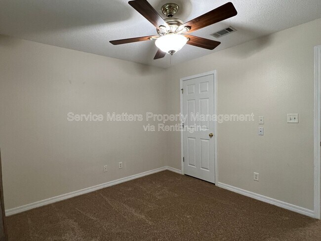 Building Photo - 6875 Cedar Ridge Cir