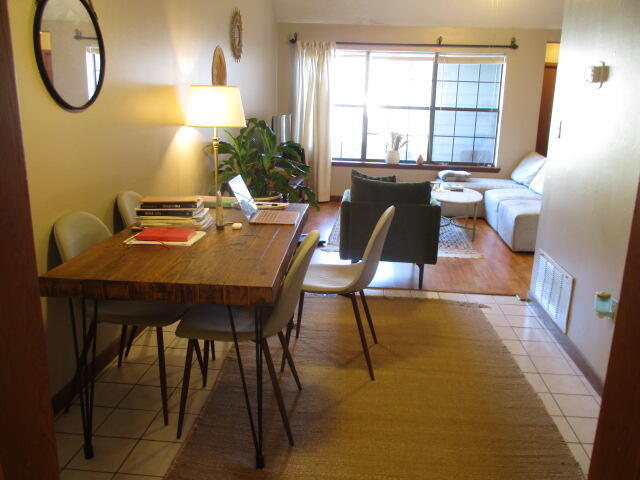 Building Photo - 1008 Pineview Blvd