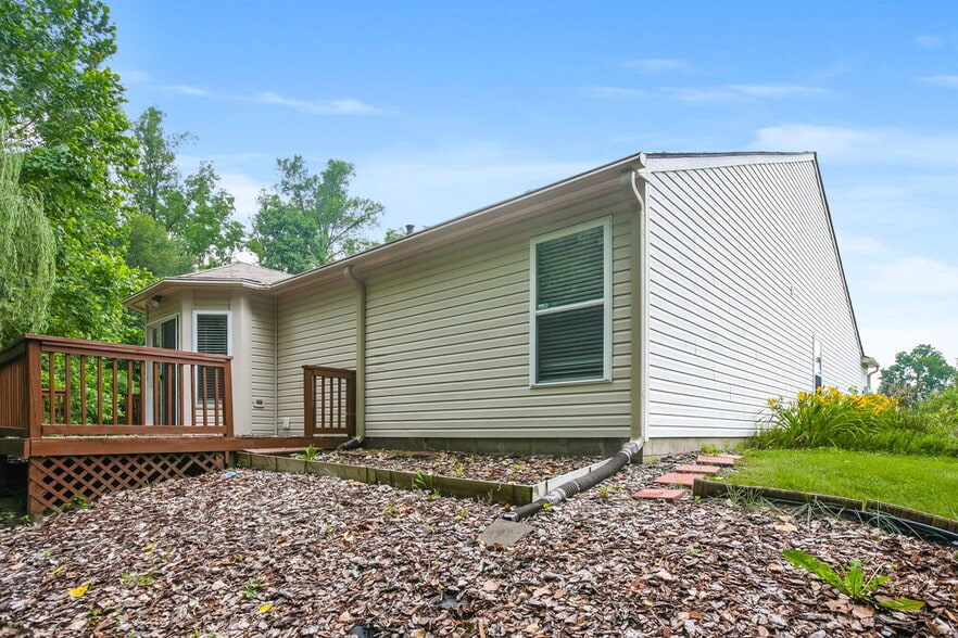 Building Photo - 10607 Pickens Ct