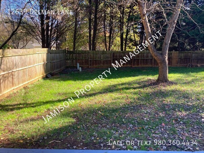 Building Photo - 12639 Delman Ln