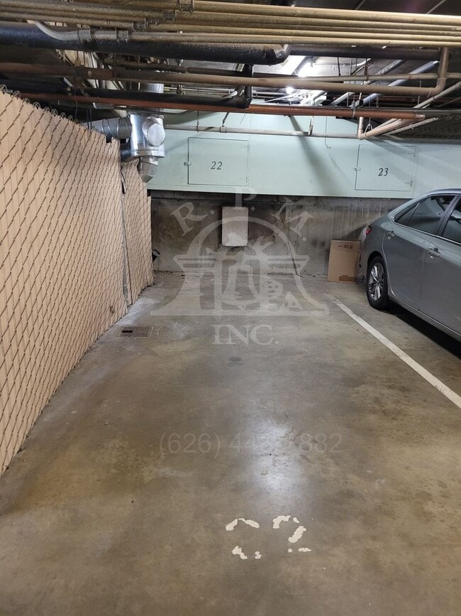 Building Photo - Spacious 1-Bedroom Near PCC & Caltech | 900+ Sq Ft + Enclosed Balcony