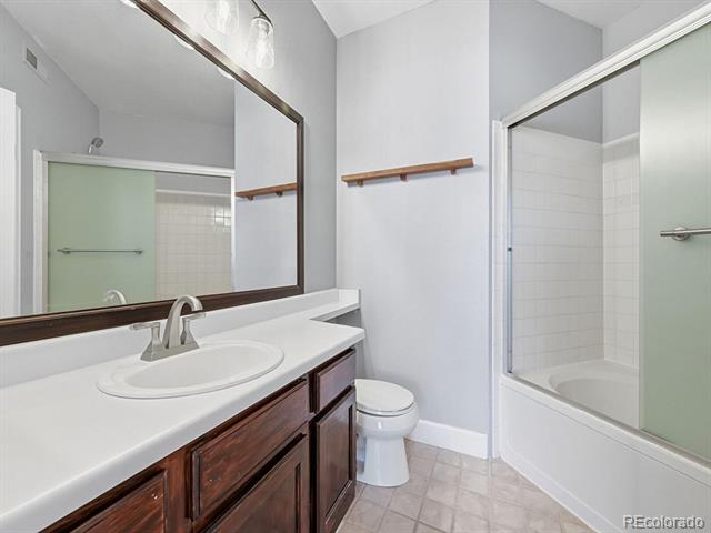 Building Photo - 7470 Singing Hills Dr