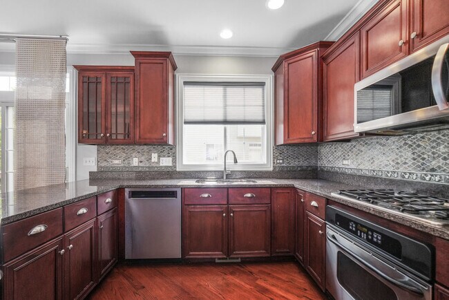 Building Photo - 2634 Blakely Ln
