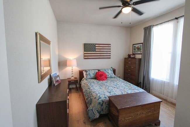 Building Photo - RENOVATED 3-BEDROOM HOME IN BEACON HILL