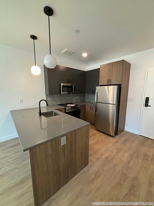 Building Photo - 199 Gardner St