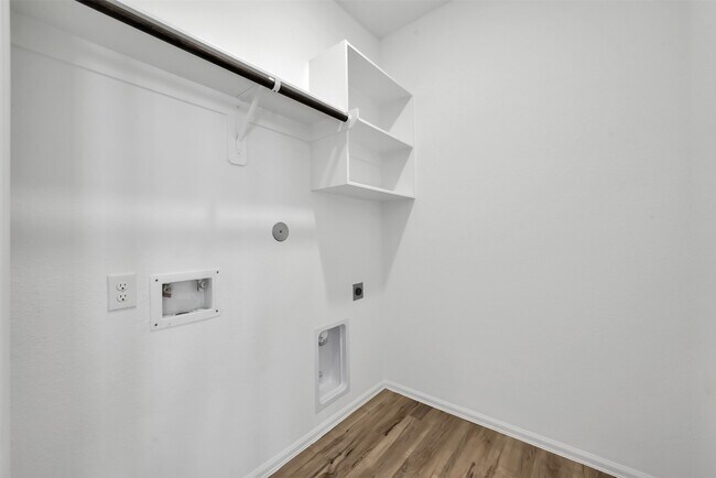 Building Photo - 3806 Rock Ledge Dr