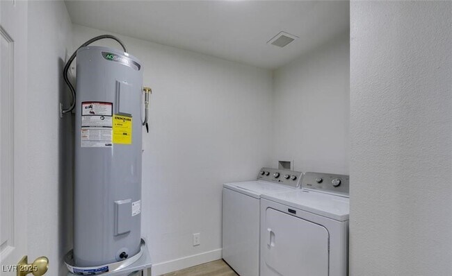 Building Photo - 6932 Kilgore Dr