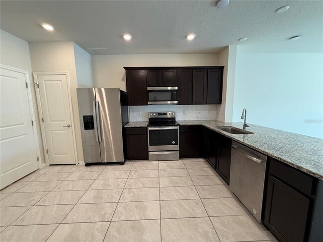 Building Photo - 4714 Sparkling Shell Ave