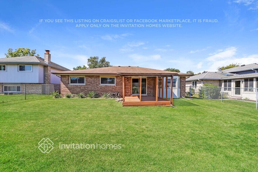 Building Photo - 17837 66th Ave