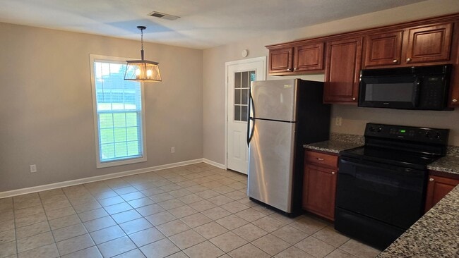 Building Photo - 18 Long Meadow Dr