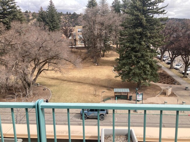 Building Photo - 1201 Main Ave