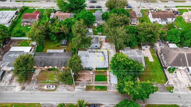 Building Photo - 1850 NW 92nd St