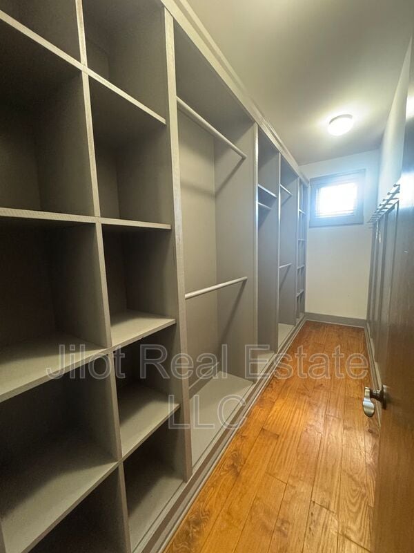 Building Photo - 1806 DeKalb Ave NE