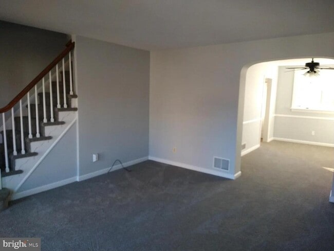 Building Photo - 1603 Robbins Pl