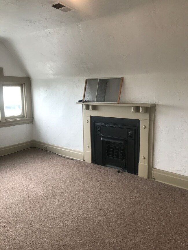 Building Photo - 4103 Allequippa St