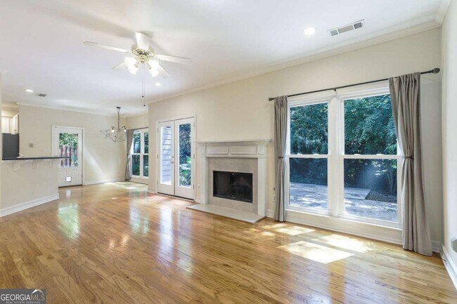 Building Photo - 1167 Druid Walk