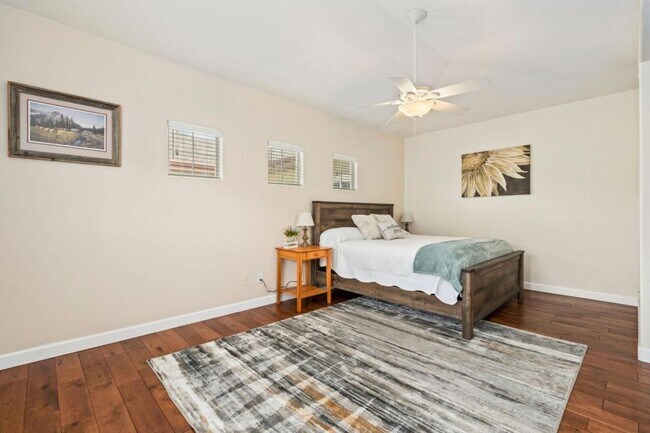 Building Photo - 5014 Brookfield Dr