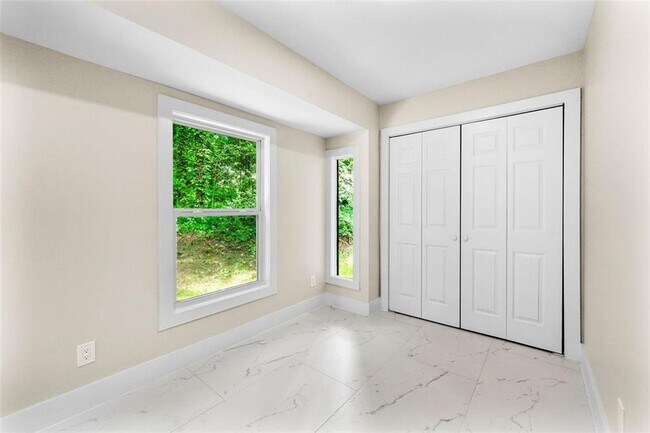Building Photo - 4043 Chedworth Way